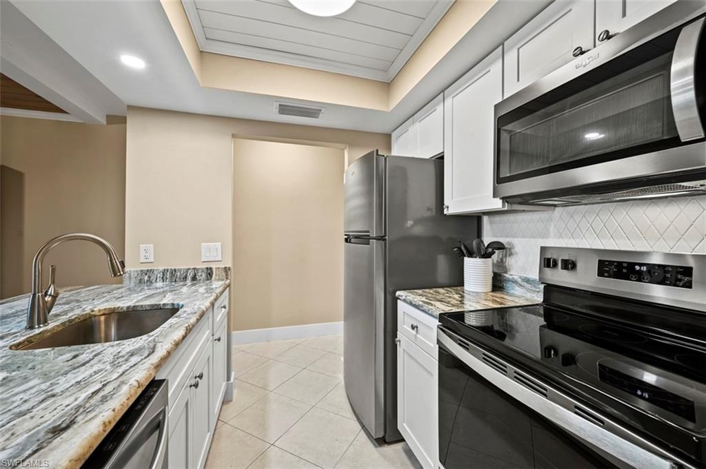 200 Lenell RD 215 photo 6