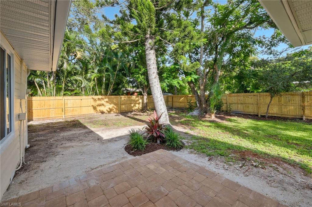 1755 Oakley AVE photo 30