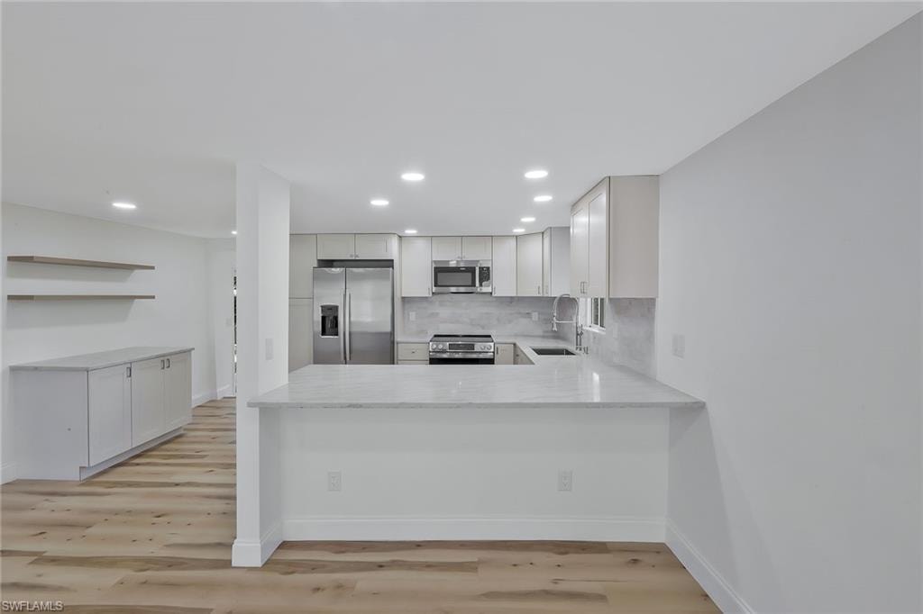 1755 Oakley AVE photo 10