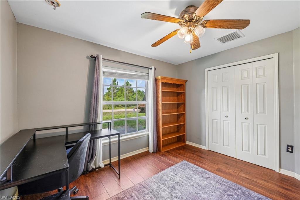 437 Raymer ST photo 23