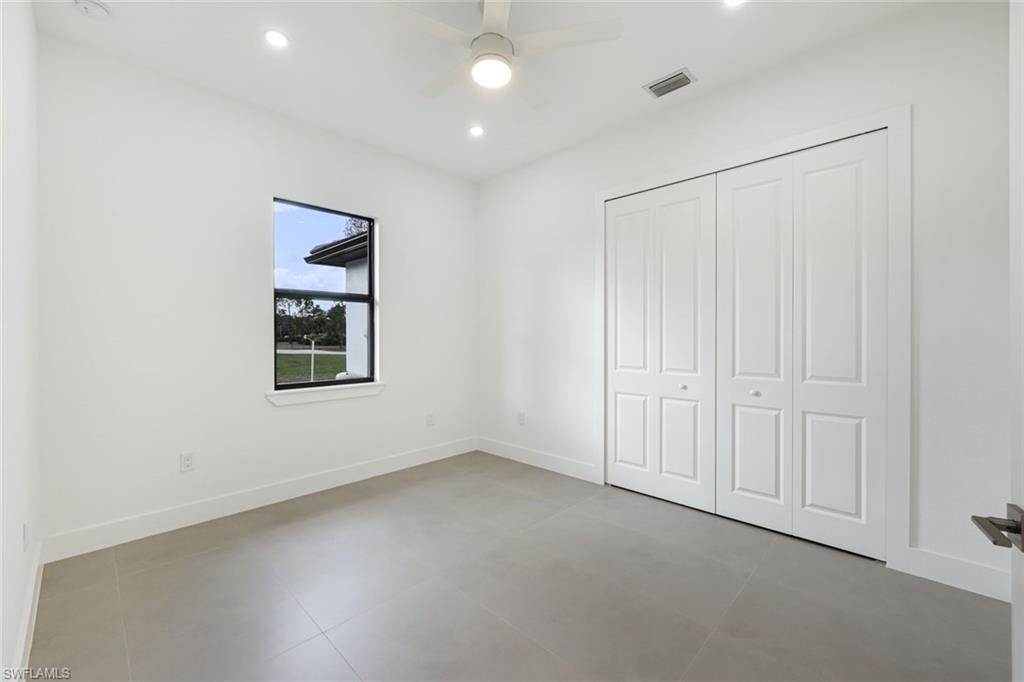 2806 Golden Gate BLVD W photo 25