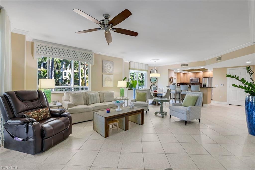2728 Tiburon BLVD E 105