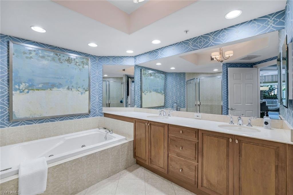 2728 Tiburon BLVD E 105 photo 11