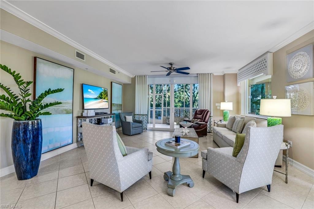 2728 Tiburon BLVD E 105