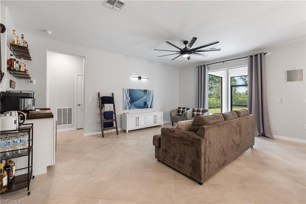 2639 Scarlet WAY photo 14