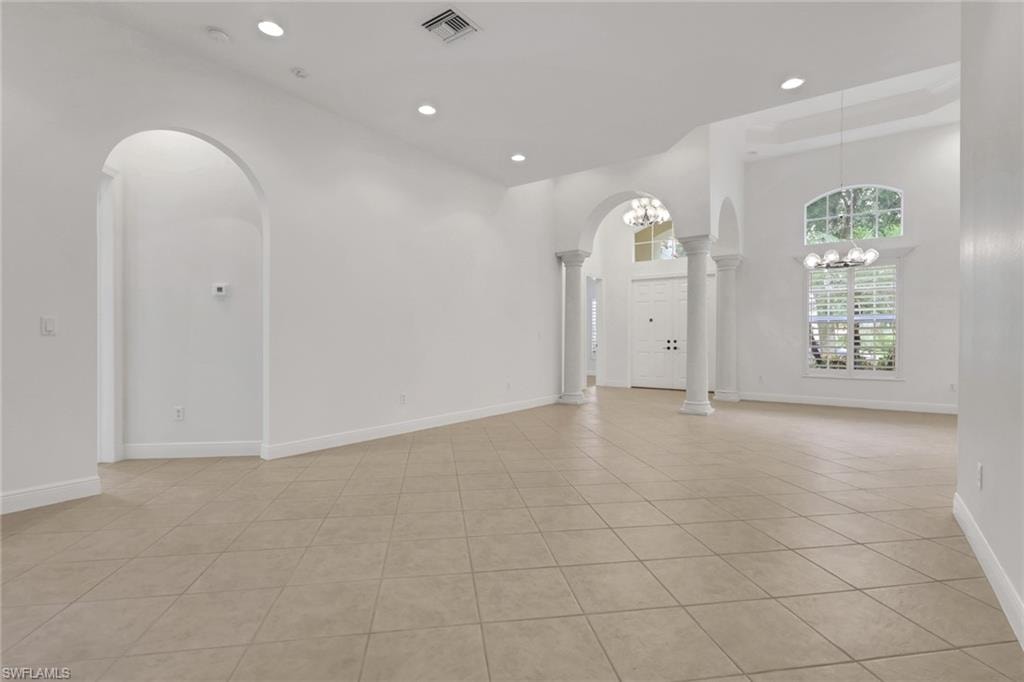 10233 Avonleigh DR photo 7
