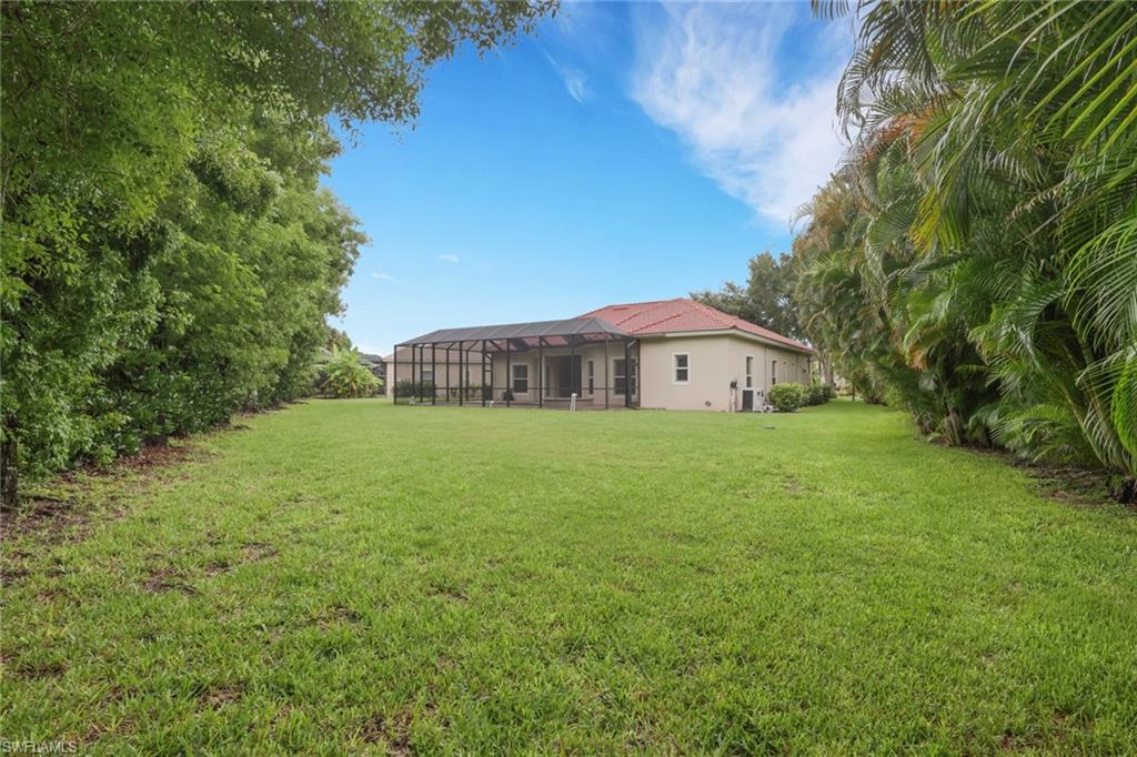 10233 Avonleigh DR photo 24
