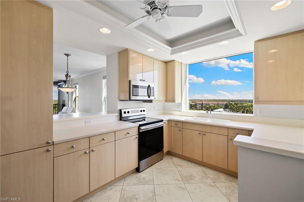 420 Cove Tower DR 804 photo 27