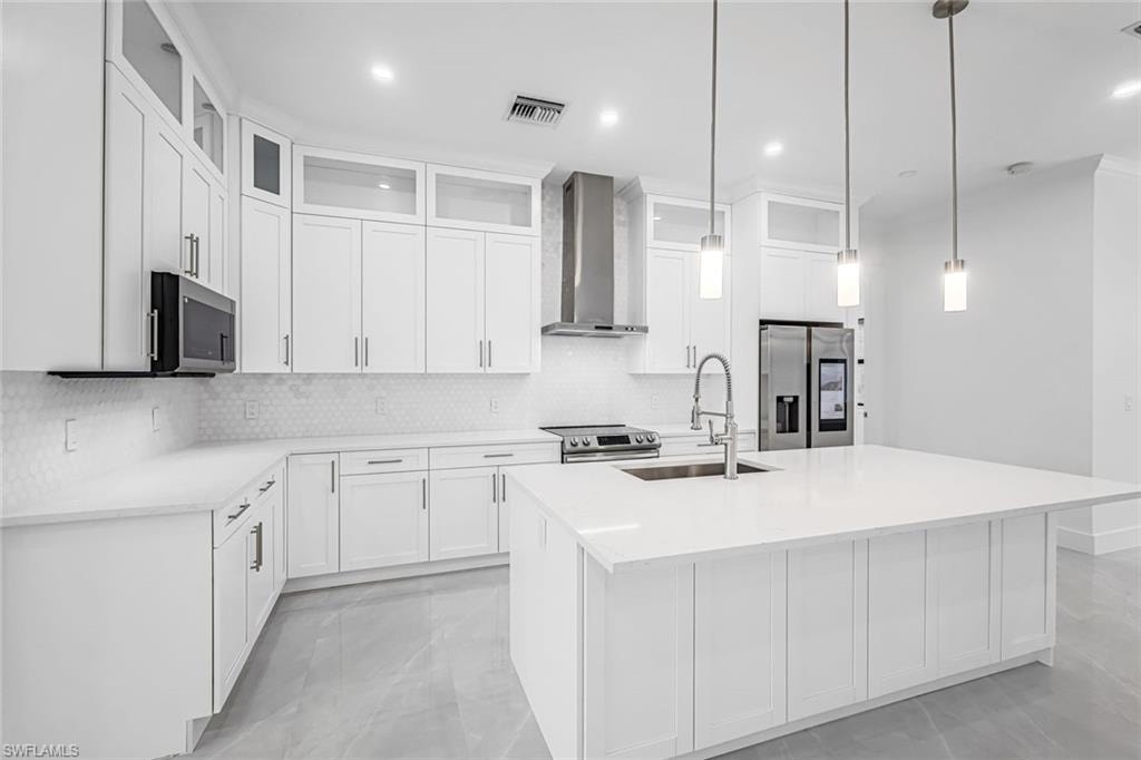 2840 Golden Gate BLVD W photo 13