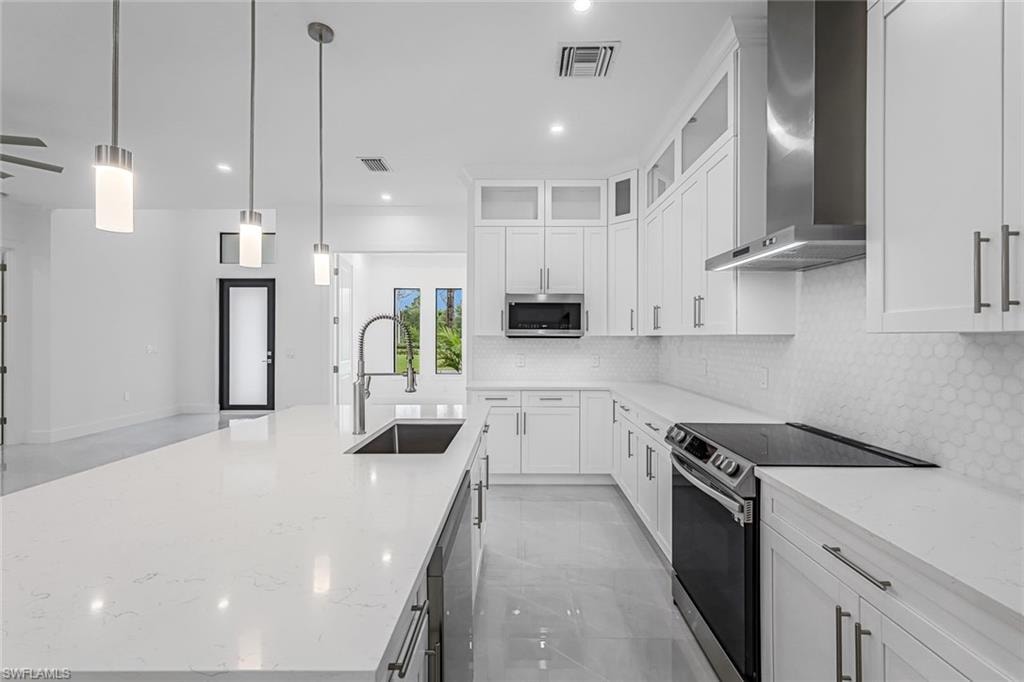 2840 Golden Gate BLVD W photo 15