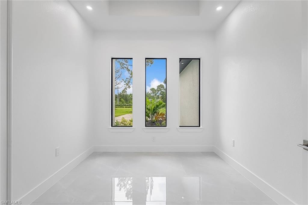 2840 Golden Gate BLVD W photo 19