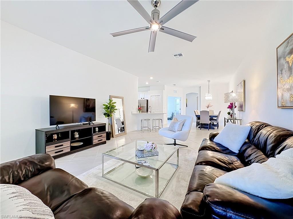 2558 Vine AVE photo 23