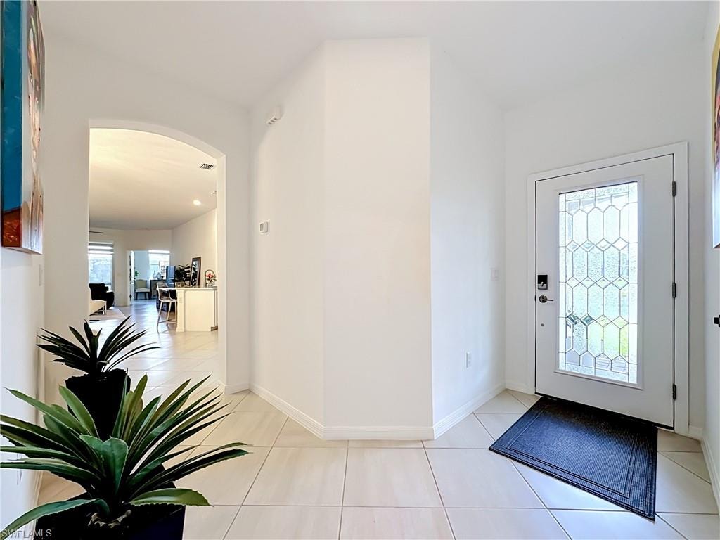 2558 Vine AVE photo 13