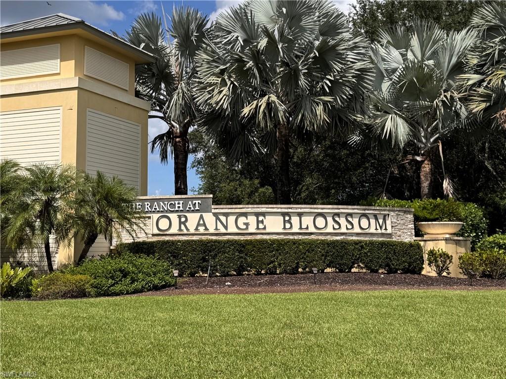 Community Entrance monument sign