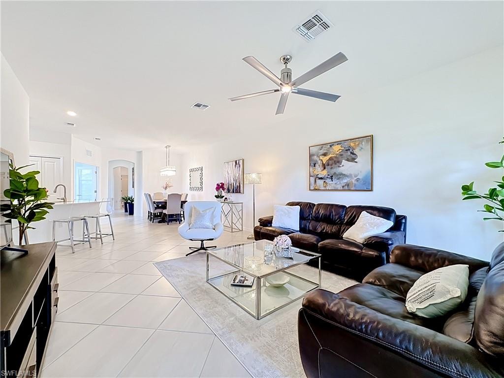 2558 Vine AVE photo 22