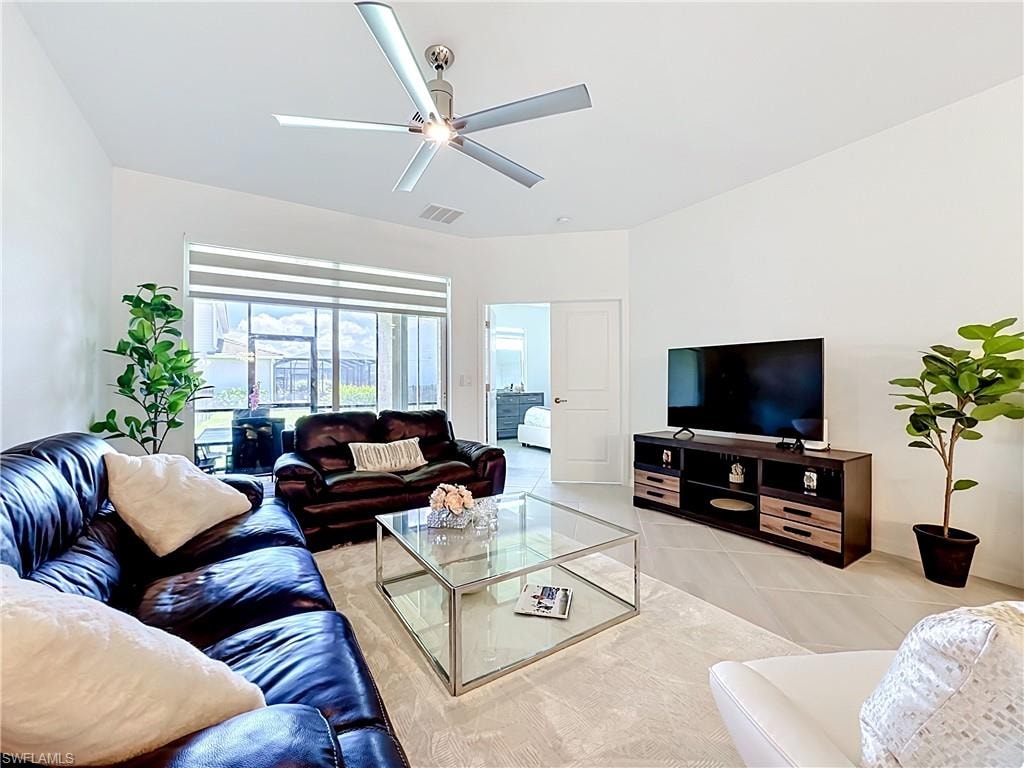 2558 Vine AVE photo 20