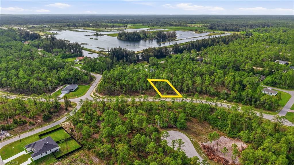 305 Woodburn DR photo 8