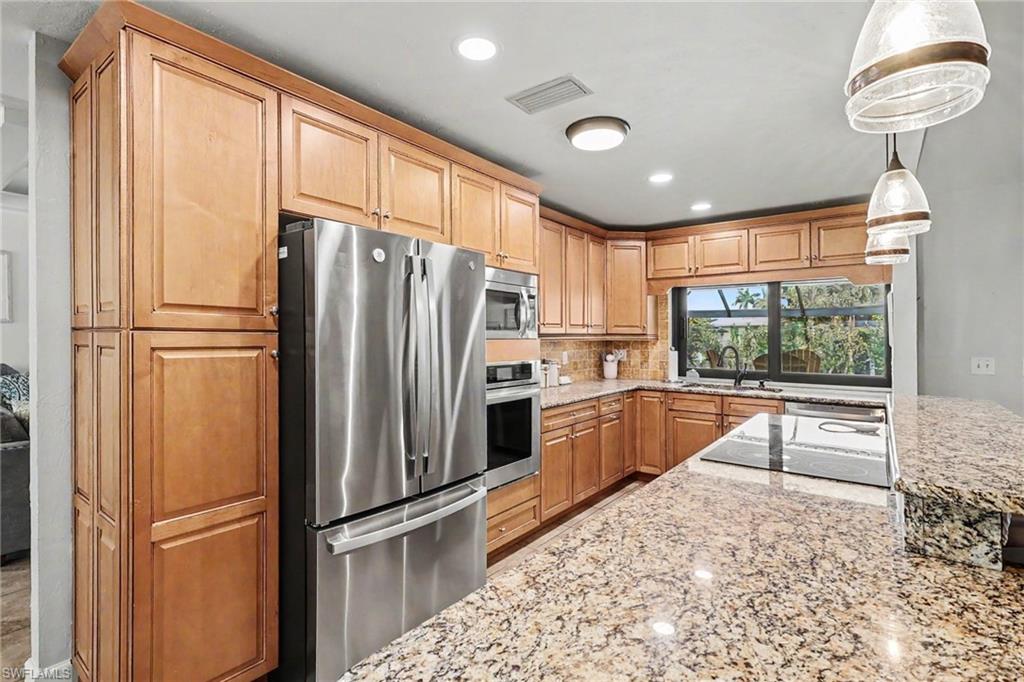 1533 SW 57th TER photo 12