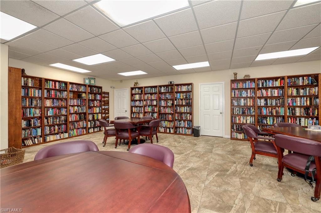 Fountain Lakes Library