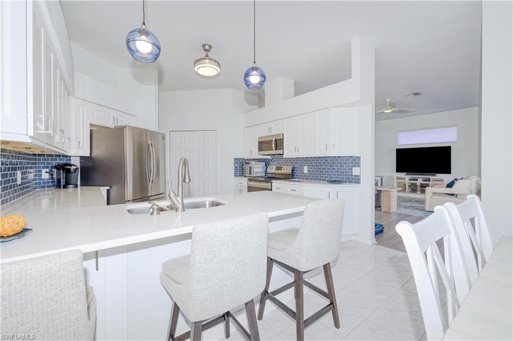 22589 Island Lakes DR photo 12