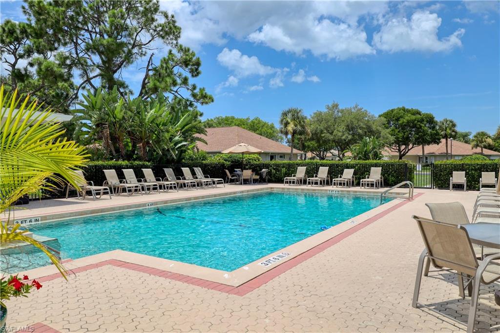 Fountain Lakes Pool