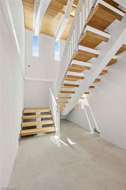 121 Hibiscus DR photo 10