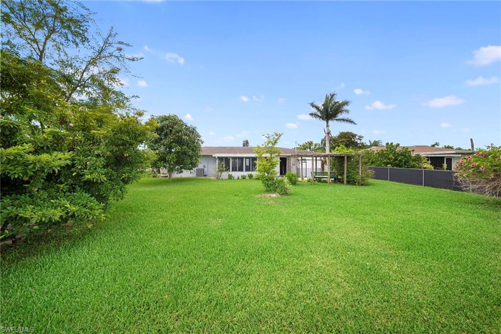 803 Monet ST photo 32