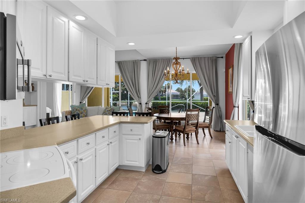 7935 Valentina CT photo 12