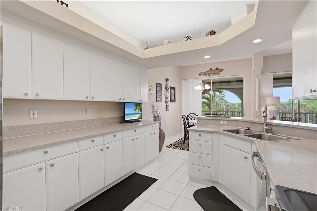 Plenty of counter-top and cabinet space!