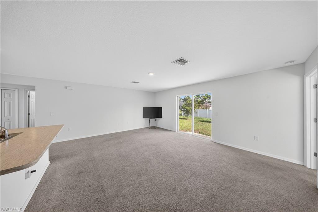 3014 38th ST SW photo 15