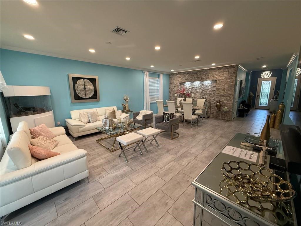 12963 Pemberton WAY photo 15