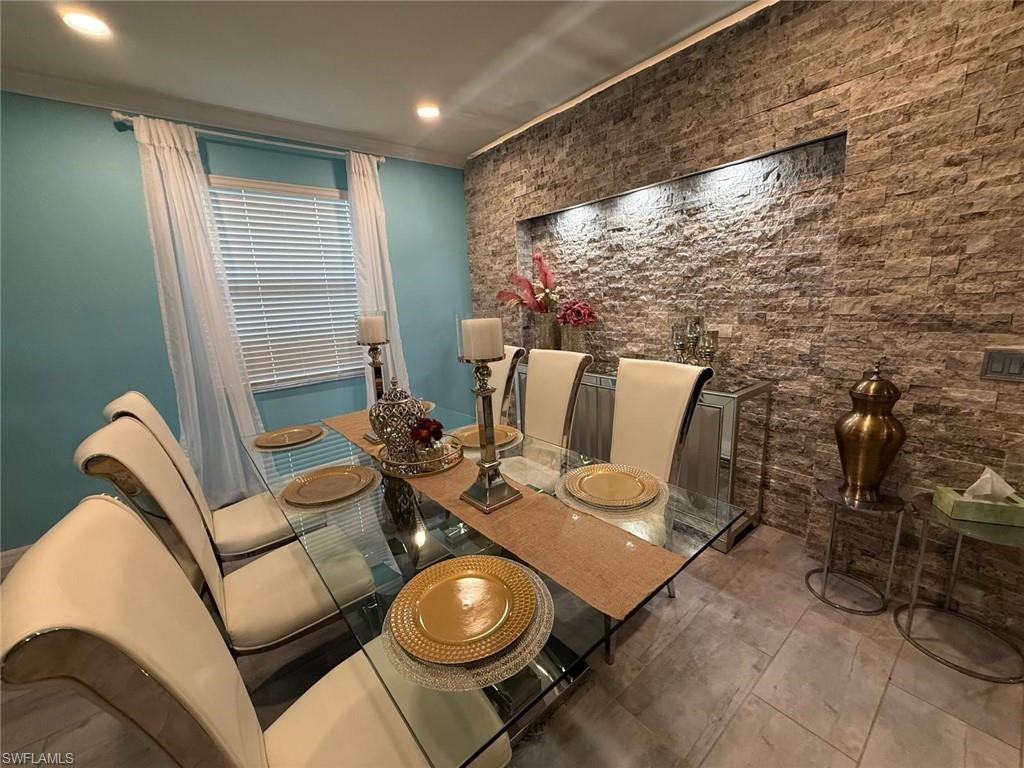 12963 Pemberton WAY photo 18