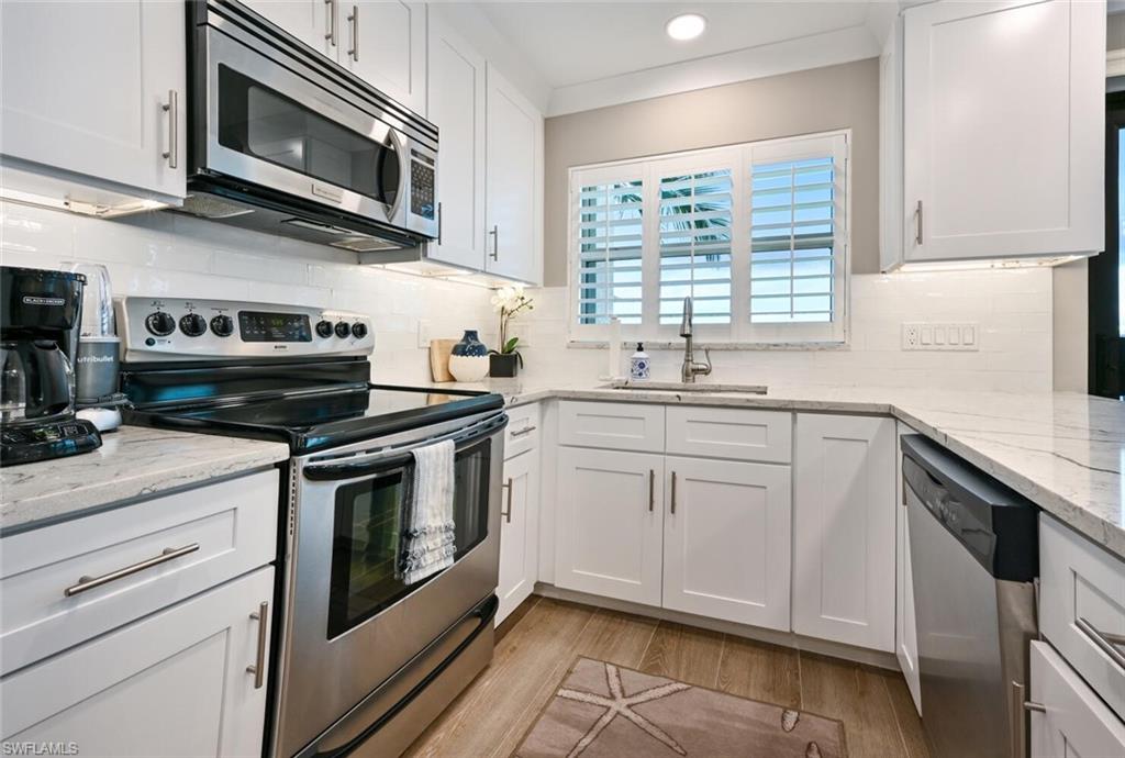 3200 Gulf Shore BLVD N 308 photo 11