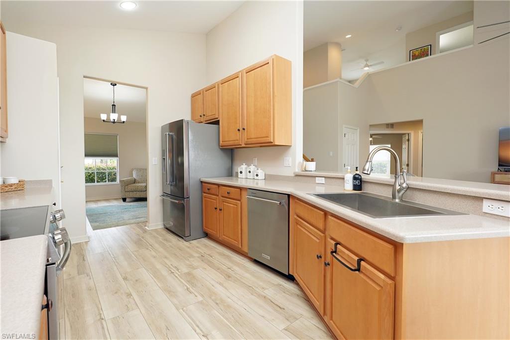 9227 Independence WAY photo 8