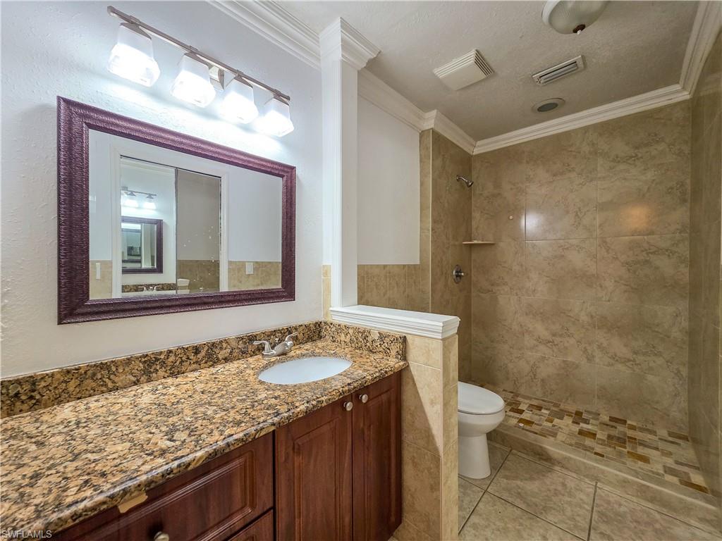 3407 Winkler AVE 304 photo 6