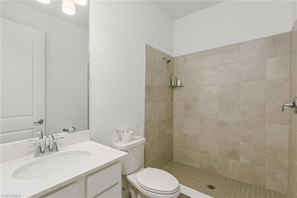 Upstairs Full Bath