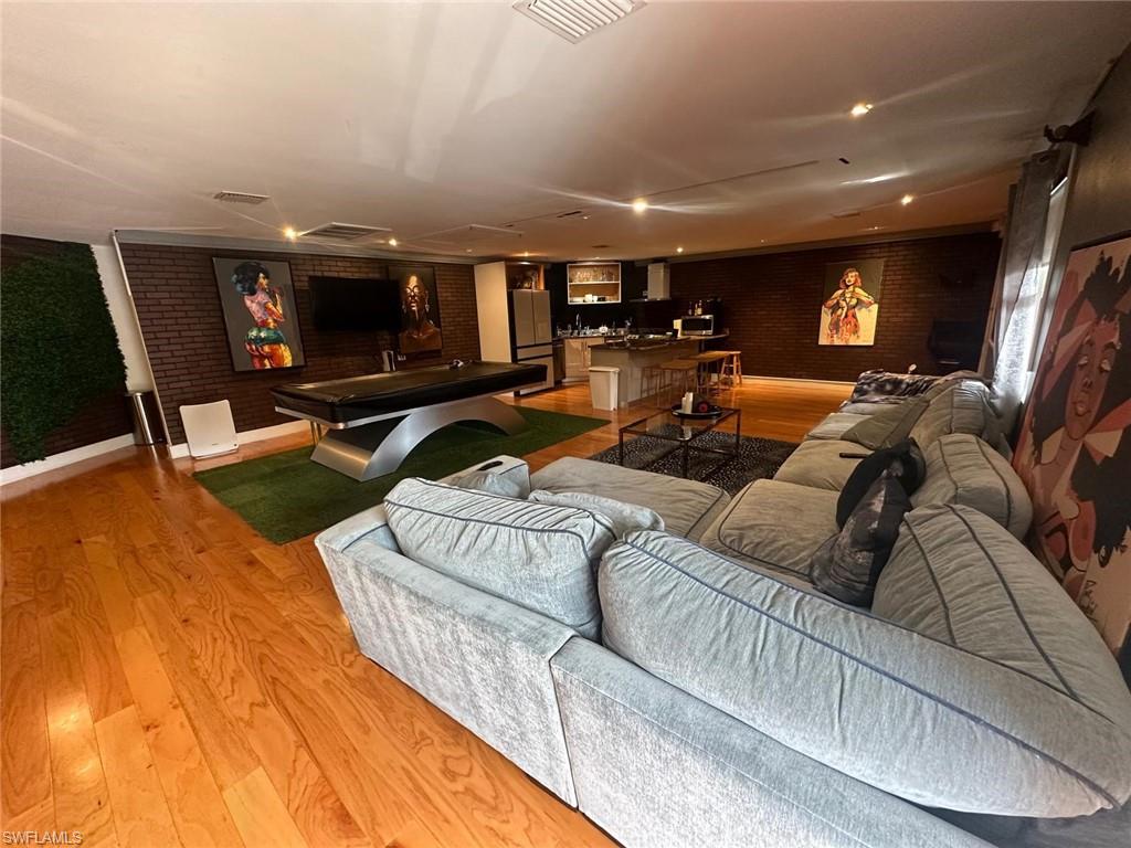 3bedroom living area