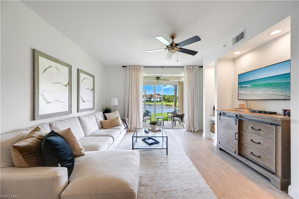 6650 Huntington Lakes CIR 102
