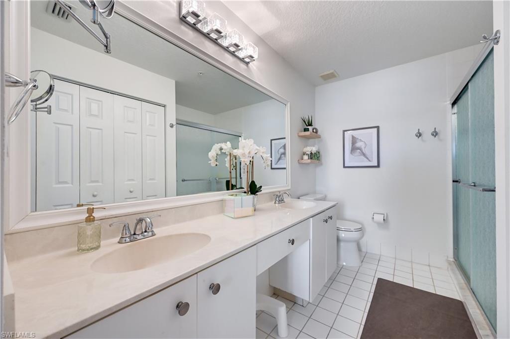 6650 Huntington Lakes CIR 102 photo 16