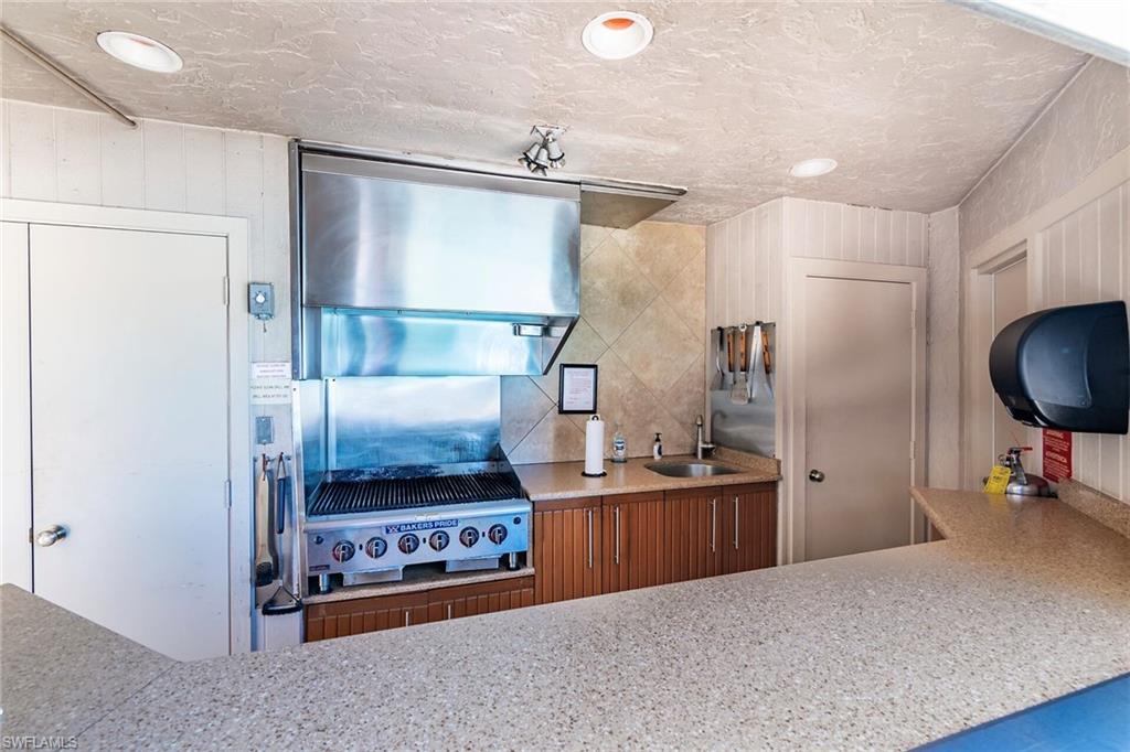 840 Collier BLVD 706 photo 43