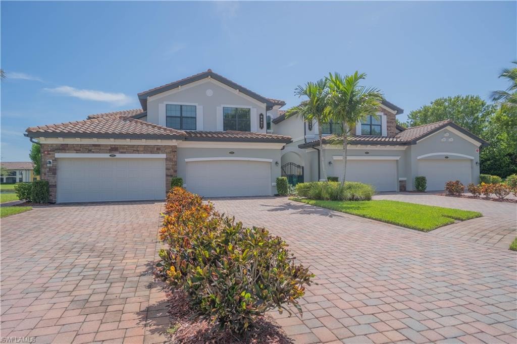 9497 Casoria CT 101 photo 17