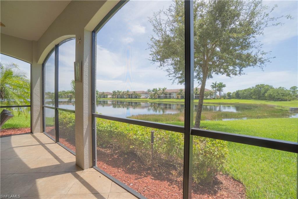 9497 Casoria CT 101 photo 21