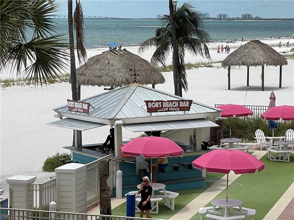 Bob's Beach Bar