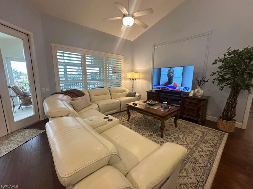 9250 Bayberry BEND 202 photo 22