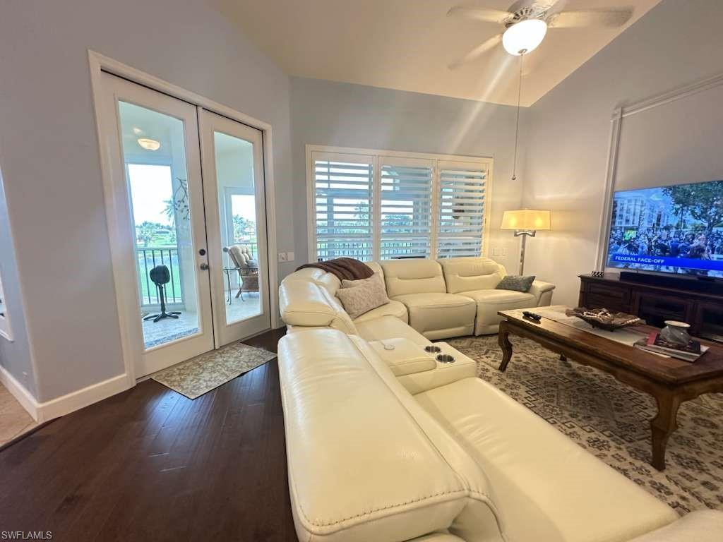 9250 Bayberry BEND 202 photo 20