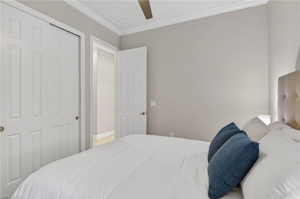 Queen size bed