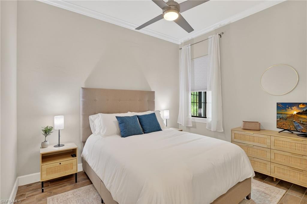 Queen size bed