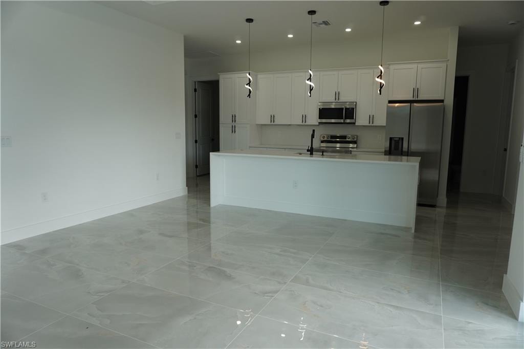 2523 SW 18th AVE
