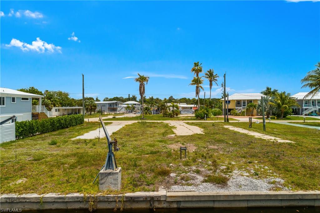 24533 Dolphin ST photo 6