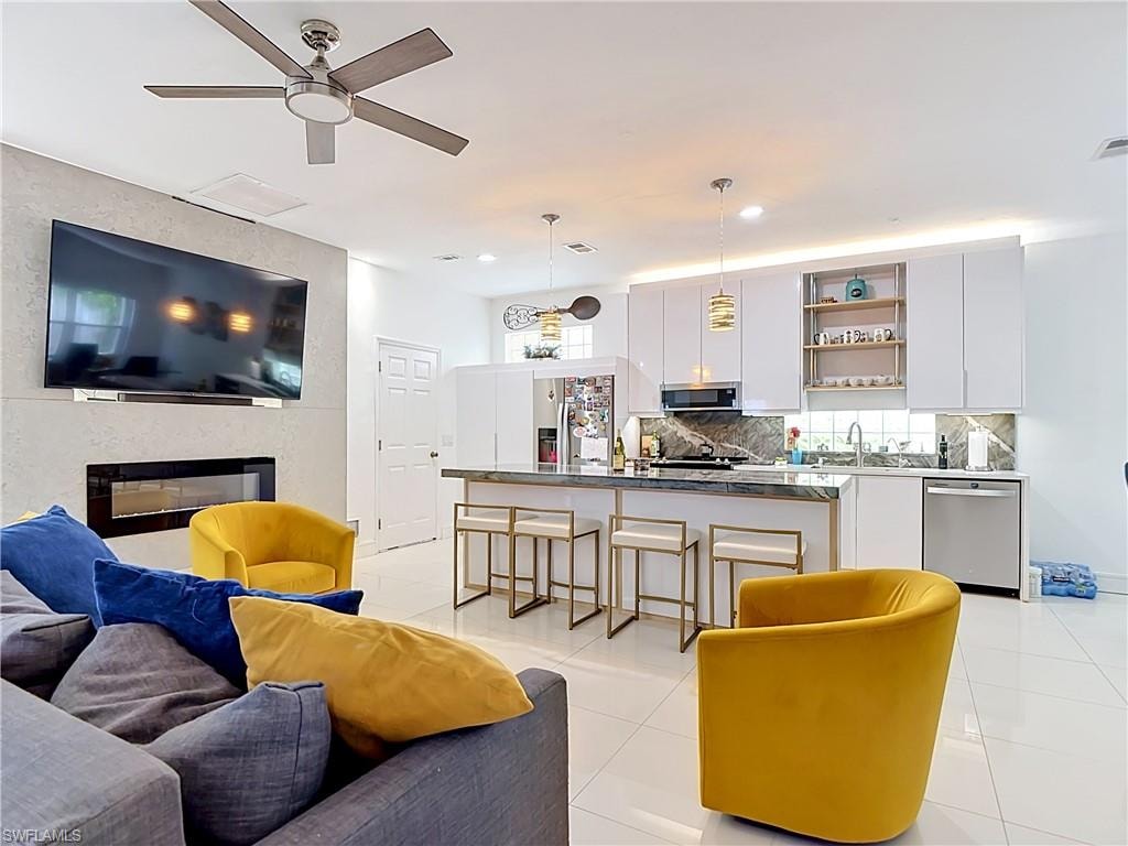 10735 San Tropez CIR